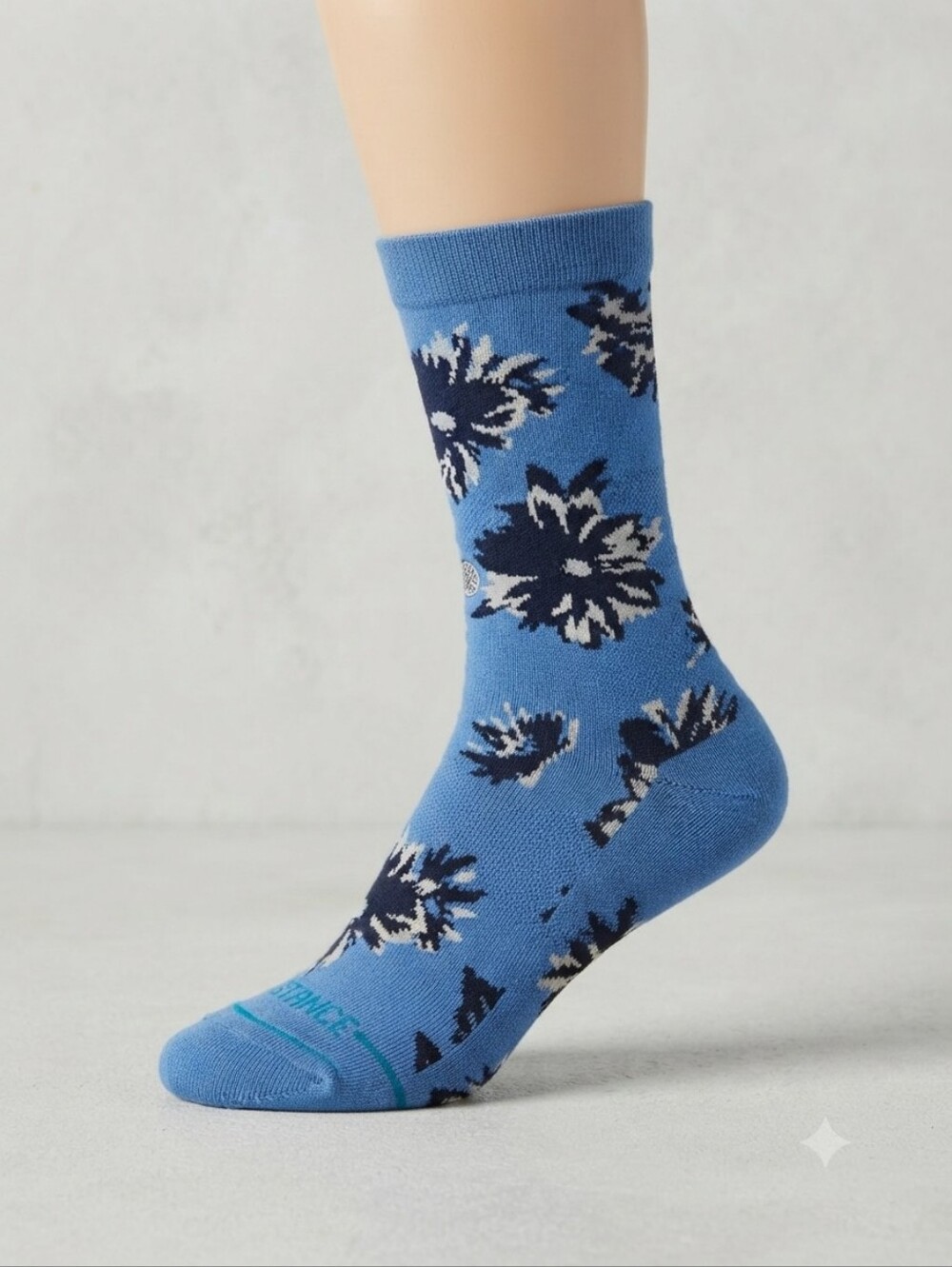 Stance Blue Floral Crew Socks Large NWT $17